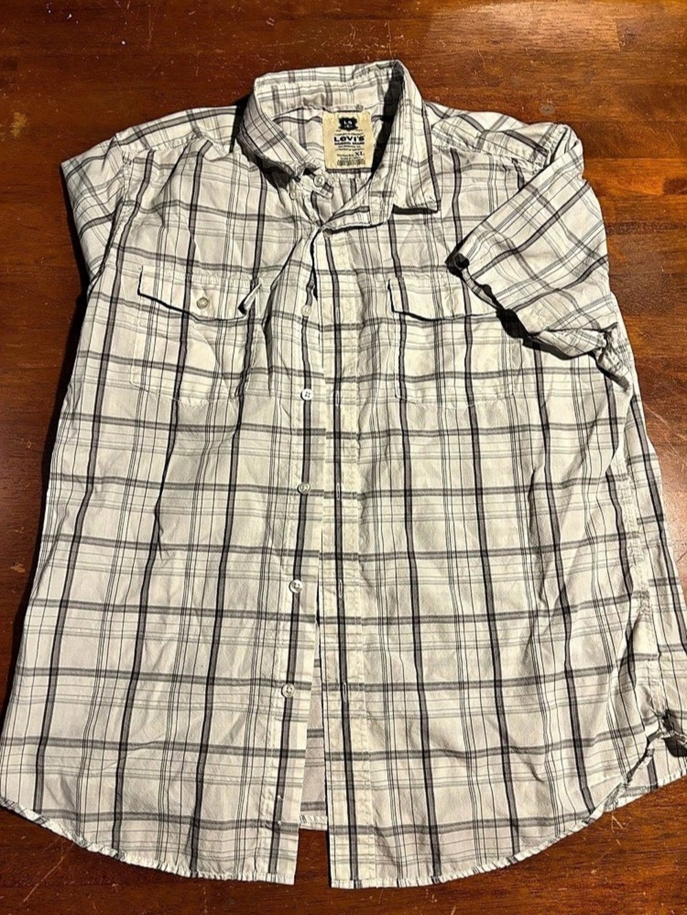 Levi's Plaid Button Down Shirt in White & Gray Size XL